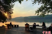 儋州“移动卧室”重塑旅行方式 “Z世代”爱上车轮上的家
