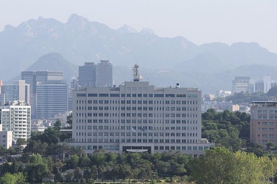 重回青瓦台 复苏经济 弥合社会裂痕 韩国新(🕓)总统有哪些执政计划？